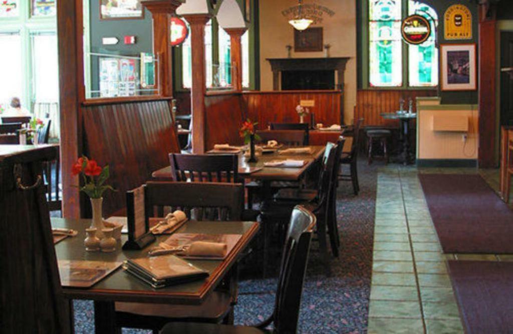 ميلووكي County Clare Inn المظهر الخارجي الصورة