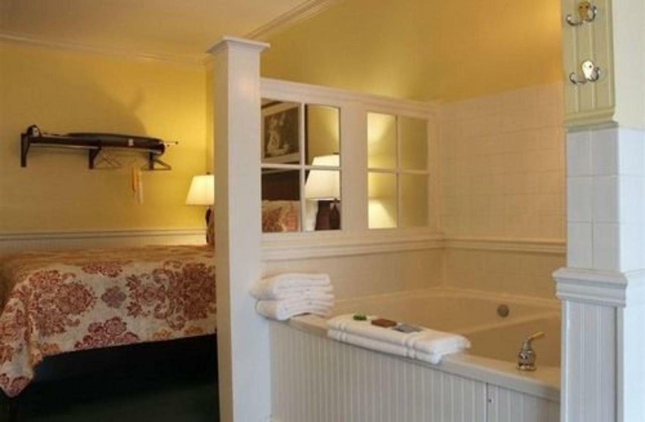 ميلووكي County Clare Inn المظهر الخارجي الصورة